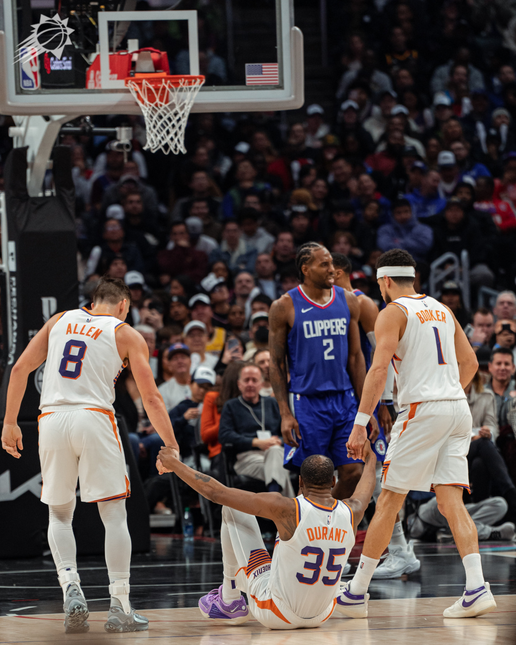 mk体育管理_包含太阳NBA战胜洛杉矶快船布克关键跳投的词条